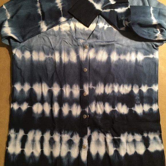 CHICO’S Spring Summer Cardigan, NWOT, Blue/White TIE DYE, Chico’s Size ZERO - Picture 5 of 8